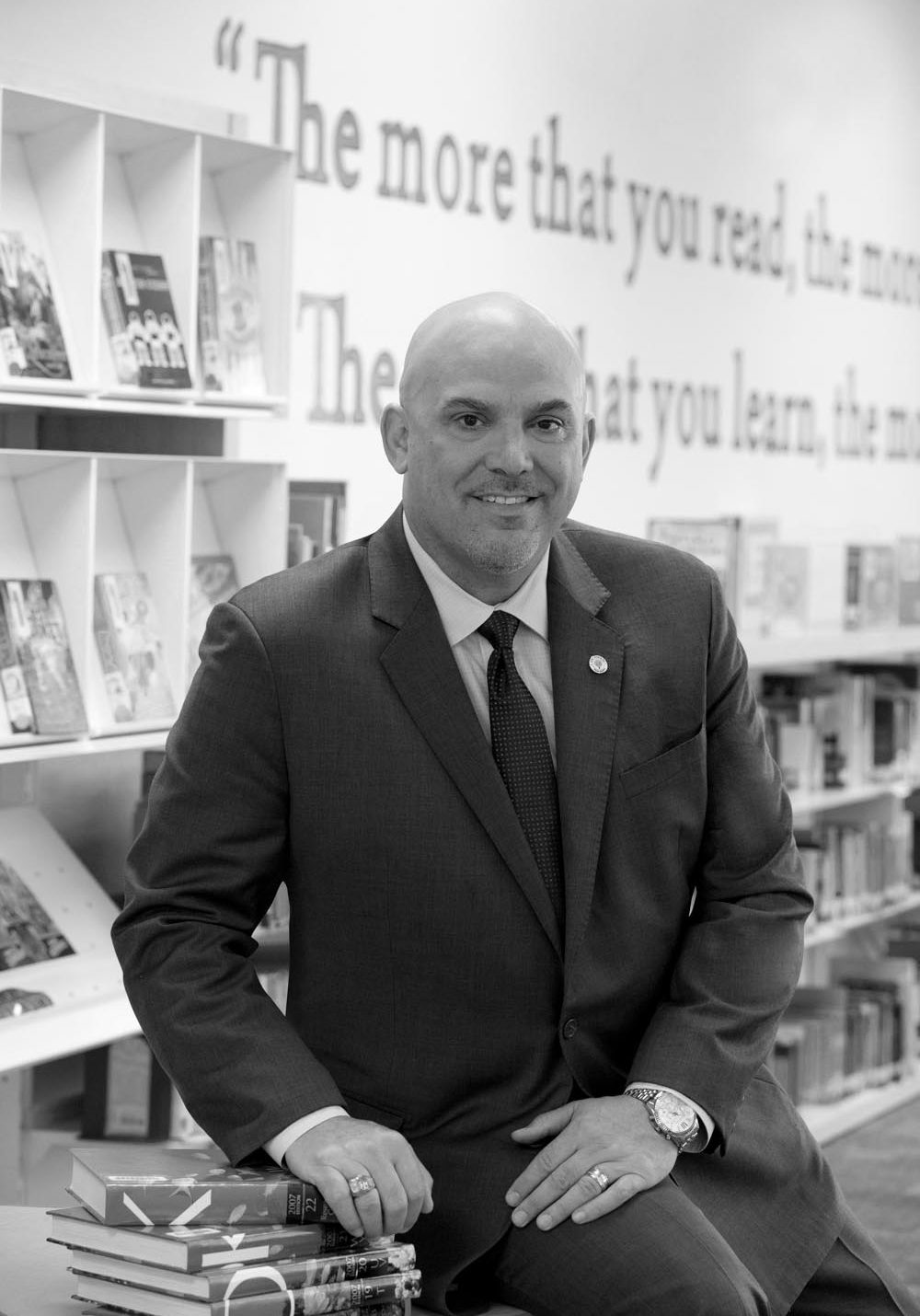 Dr. Kent Paredes Scribner